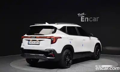 Kia Seltos 2023 2.0 Автомат в Москве № 402904, миниатюра 2