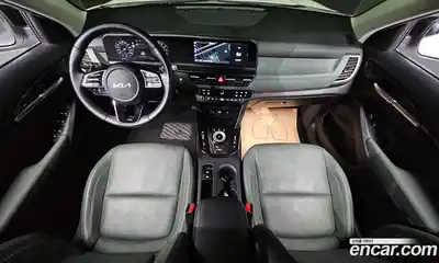 Kia Seltos 2023 2.0 Автомат в Москве № 402904, миниатюра 7