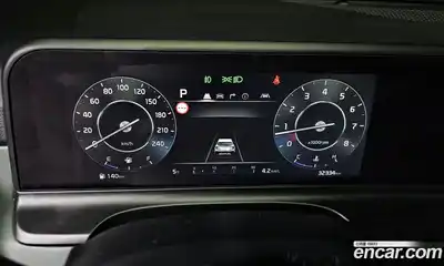 Kia Seltos 2023 2.0 Автомат в Москве № 402904, миниатюра 8