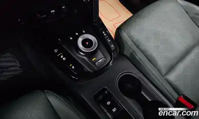 Kia Seltos 2023 2.0 Автомат в Москве № 402904, миниатюра 9