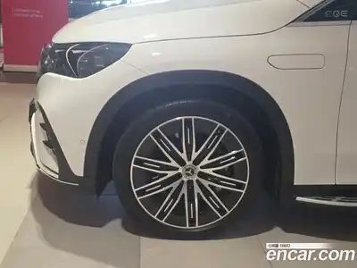 Mercedes-Benz EQE 2024 Автомат в Москве № 409105, миниатюра 5