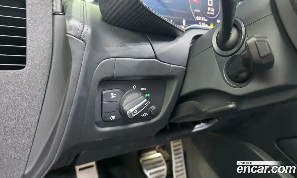 Audi R8 2017 5.2 Автомат в Москве № 414233, фото 17