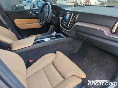 Volvo XC60 2025 2.0 Автомат в Москве № 415367, миниатюра 12