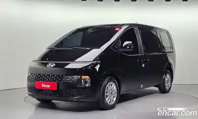 Hyundai Staria, 2025