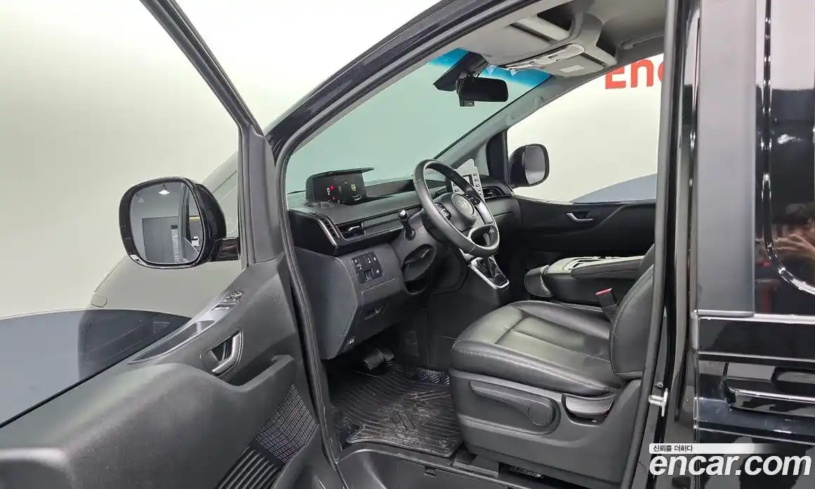 Hyundai Staria 2025 3.5 Автомат в Москве № 42829, фото 11