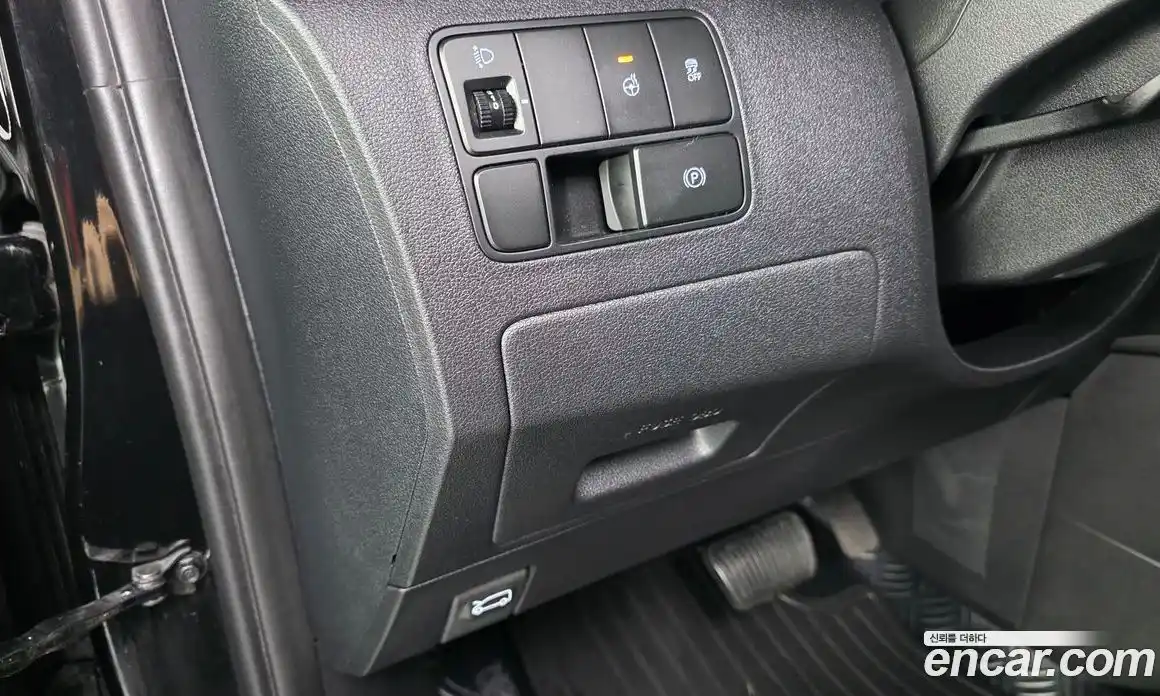 Hyundai Staria 2025 3.5 Автомат в Москве № 42829, фото 13