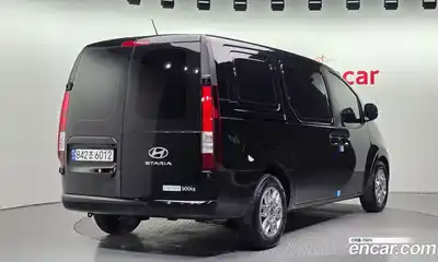 Hyundai Staria 2025 3.5 Автомат в Москве № 42829, миниатюра 2