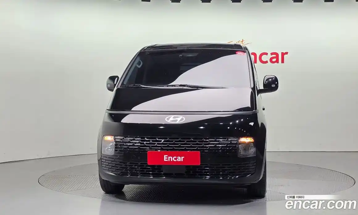 Hyundai Staria 2025 3.5 Автомат в Москве № 42829, фото 3