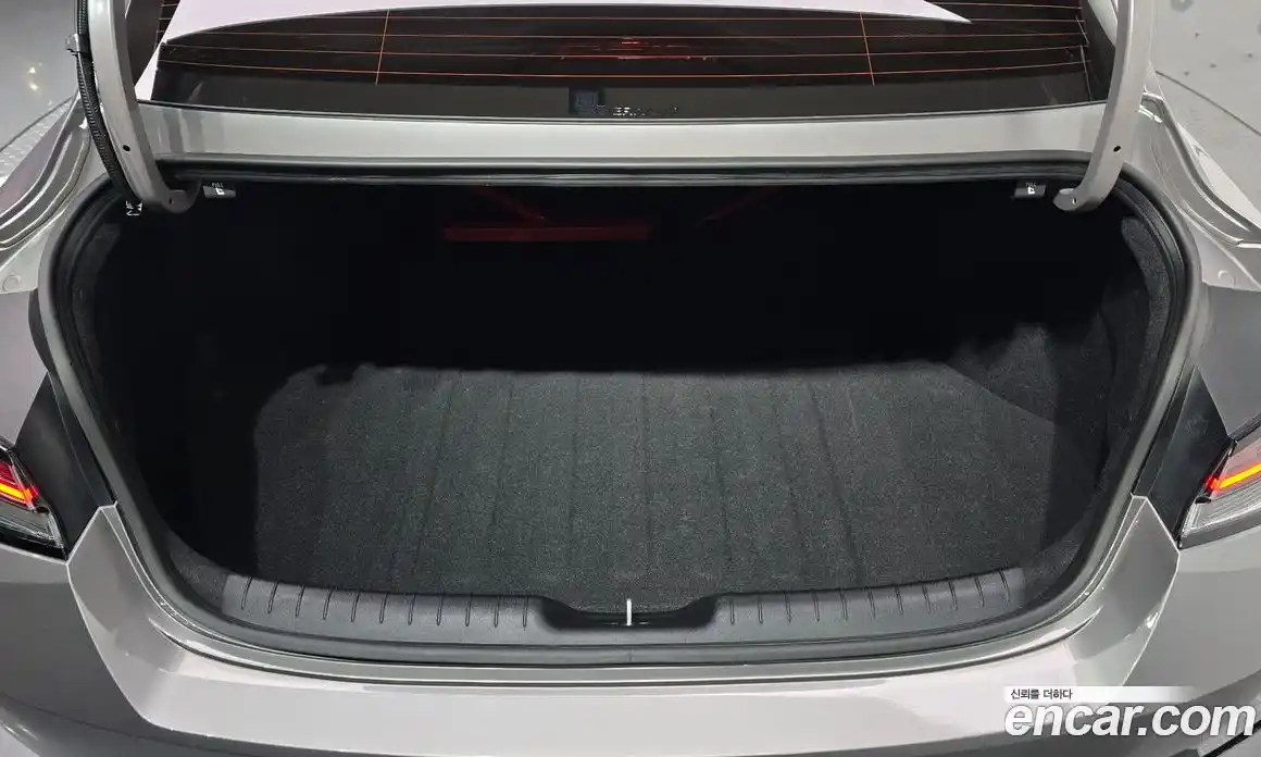 Hyundai Avante 2022 2.0 Автомат в Москве № 43968, фото 19