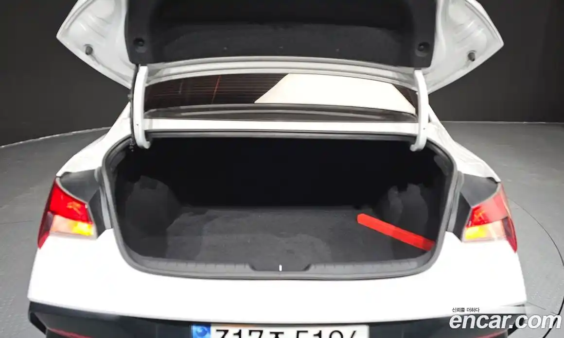 Hyundai Avante 2024 1.6 Автомат в Москве № 44338, фото 14