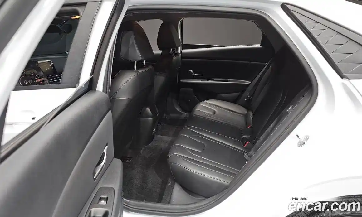 Hyundai Avante 2024 1.6 Автомат в Москве № 44338, фото 20