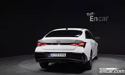 Hyundai Avante 2024 1.6 Автомат в Москве № 44338, миниатюра 10