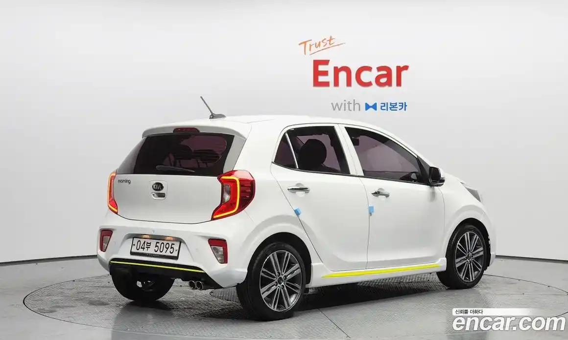 Kia Morning 2018 1.0 Автомат в Москве № 53636, фото 17