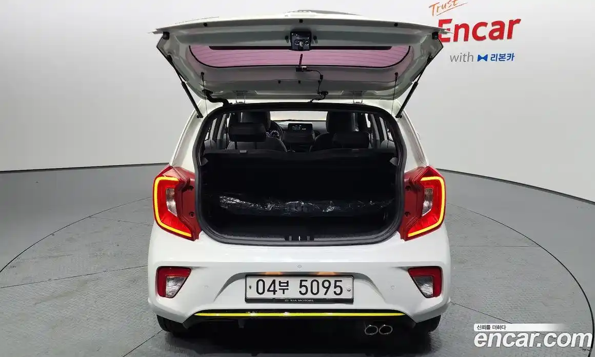 Kia Morning 2018 1.0 Автомат в Москве № 53636, фото 20