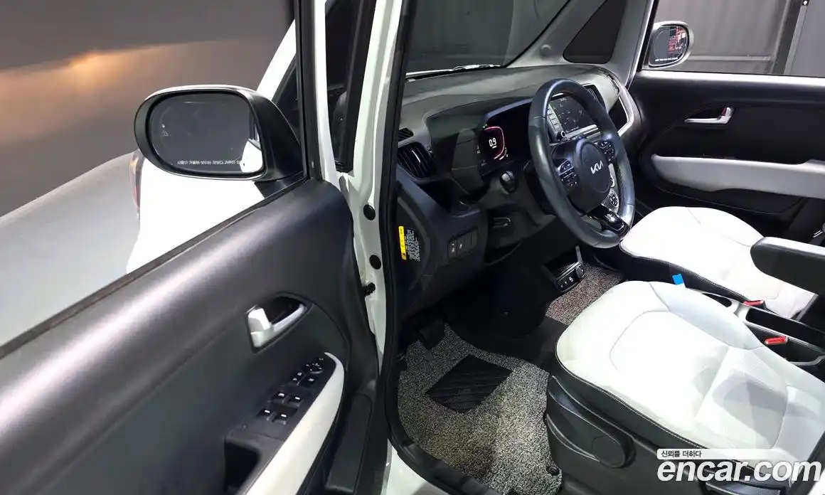 Kia Ray 2023 1.0 Автомат в Москве № 54350, фото 13