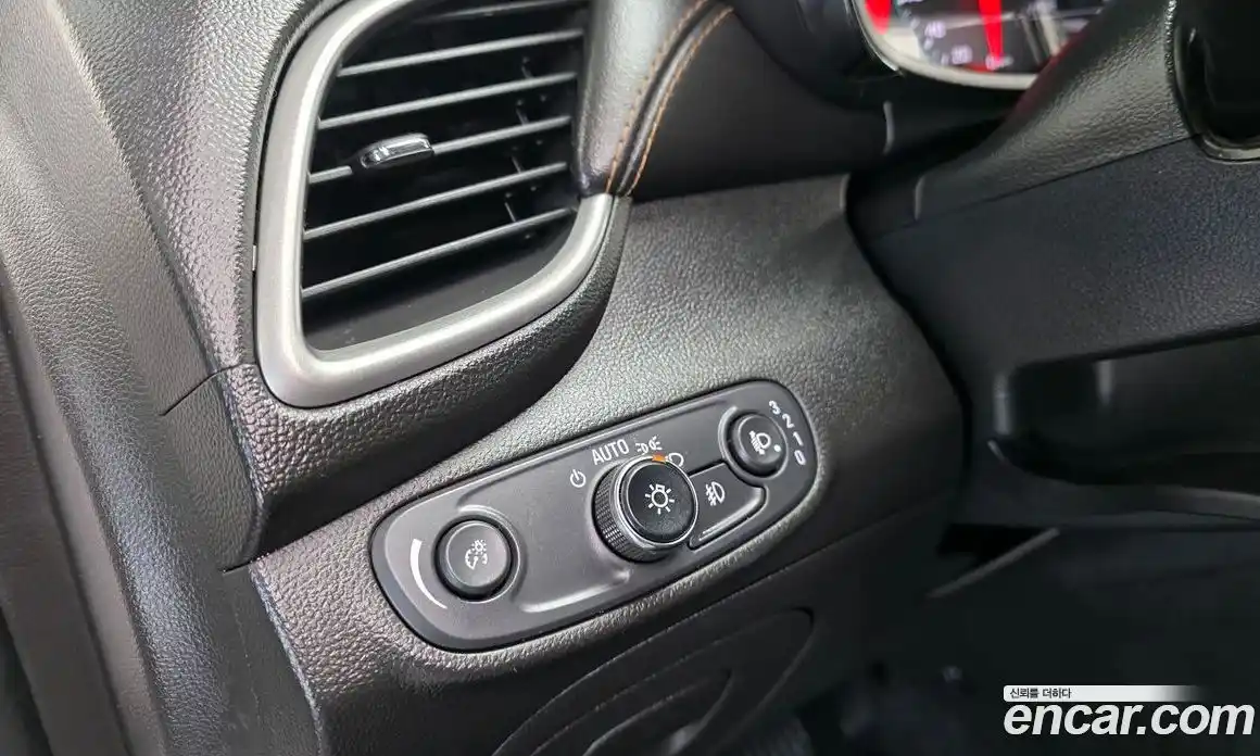 Chevrolet Trax 2019 1.4 Автомат в Москве № 94130, фото 3