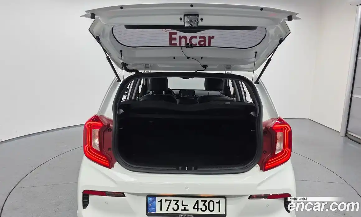 Kia Morning 2021 1.0 Автомат в Москве № 102234, фото 16