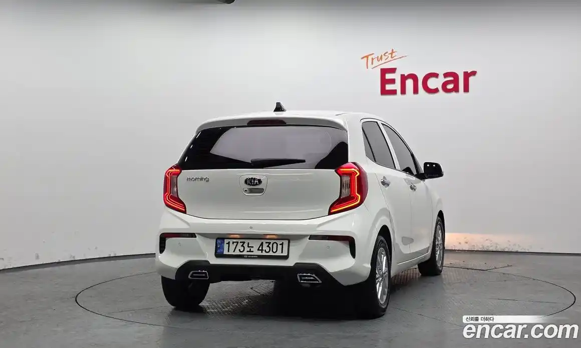 Kia Morning 2021 1.0 Автомат в Москве № 102234, фото 18