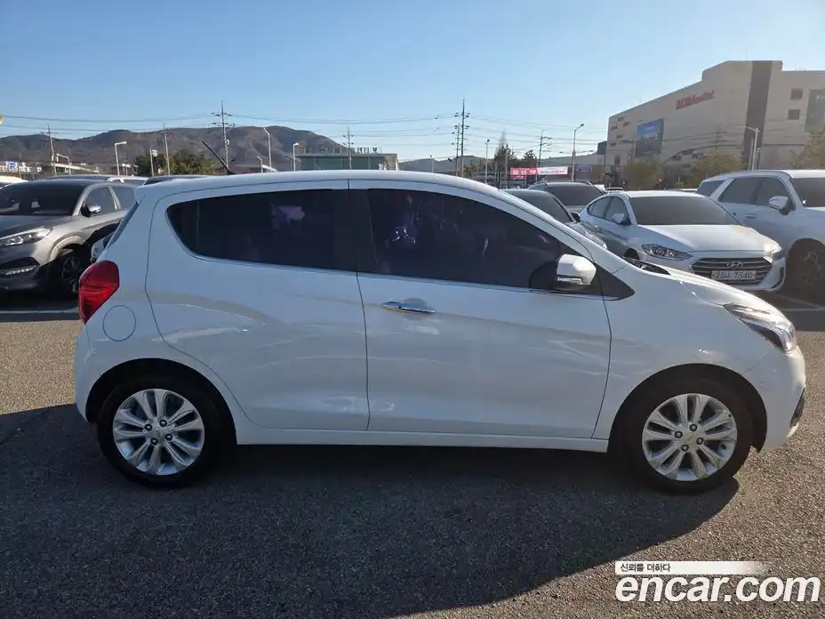 Chevrolet Spark 2017 1.0 Автомат в Москве № 105541, фото 16