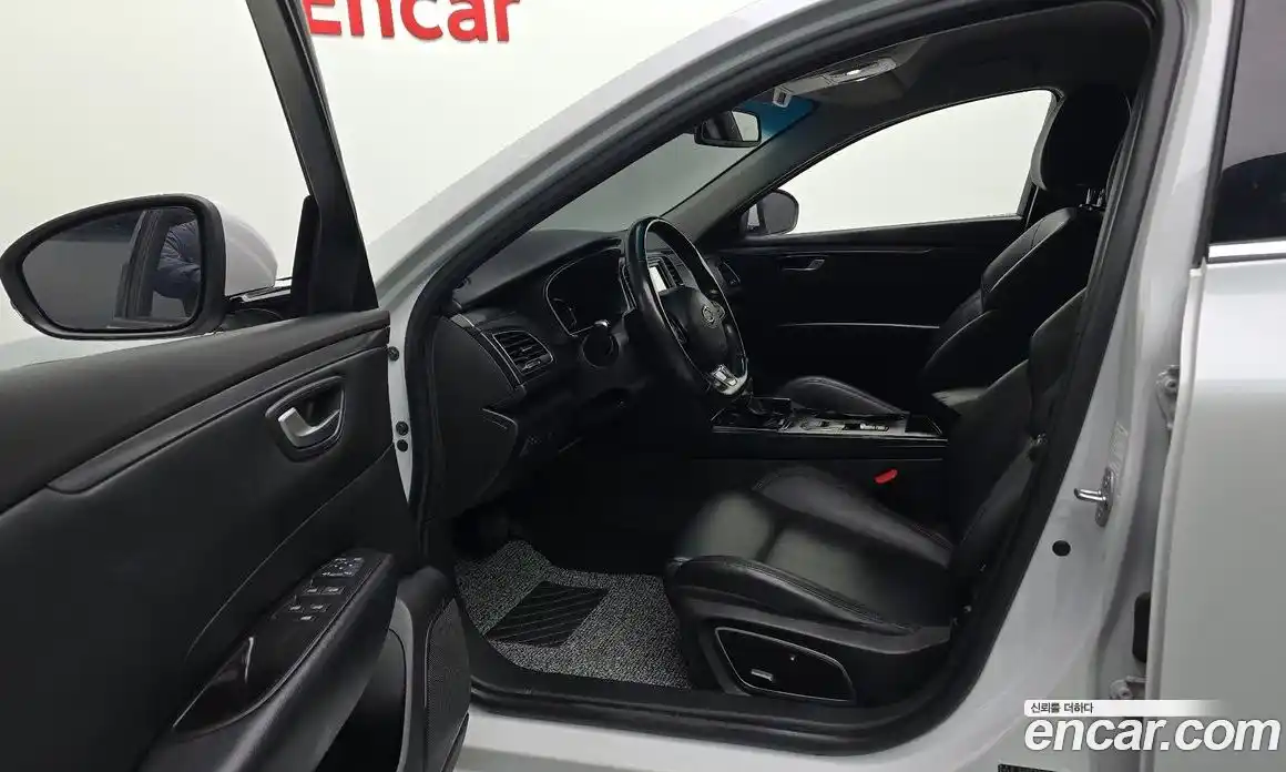 Renault SM6 2022 2.0 Автомат в Москве № 106852, фото 15