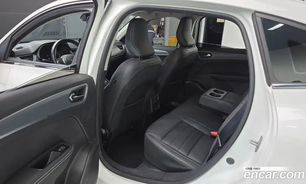 Renault XM3 2023 1.6 Автомат в Москве № 106998, фото 16