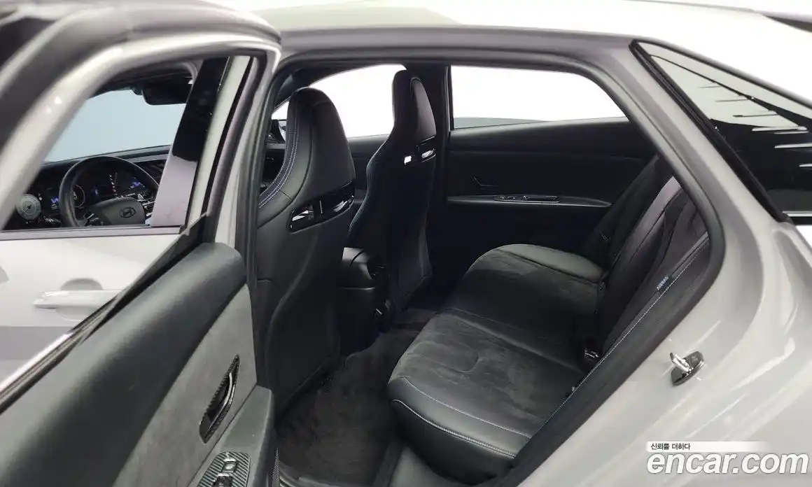 Hyundai Avante 2024 2.0 Автомат в Москве № 108393, фото 3