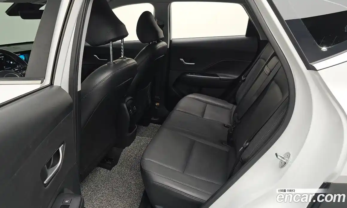 Hyundai Kona 2023 1.6 Автомат в Москве № 108923, фото 10