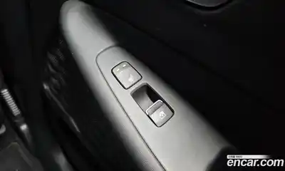 Hyundai Santa Fe 2023 2.5 Автомат в Москве № 109051, миниатюра 6