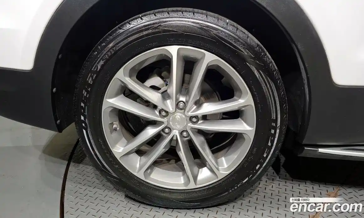 Hyundai Santa Fe 2016 2.0 Автомат в Москве № 111820, фото 15