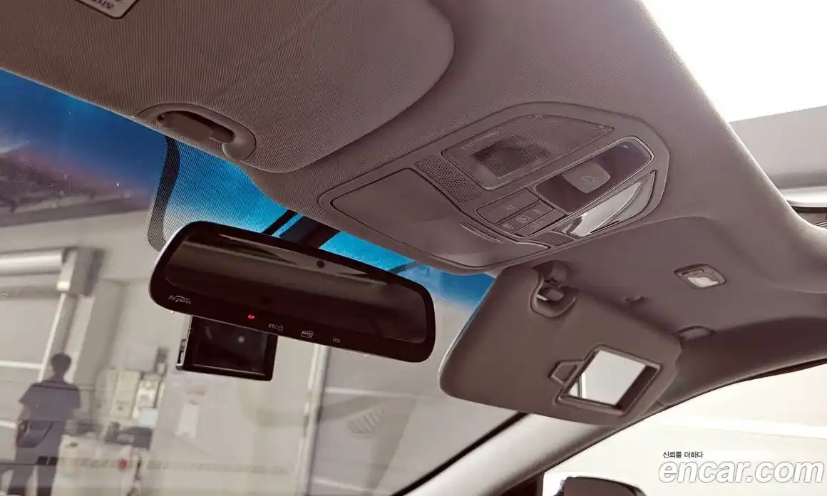 Hyundai Santa Fe 2016 2.0 Автомат в Москве № 111820, фото 3