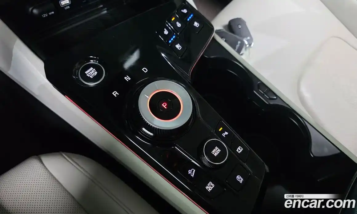 Kia Sportage 2023 1.6 Автомат в Москве № 119222, фото 1