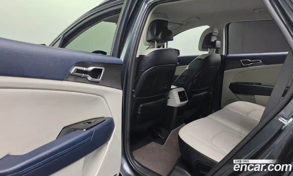 Kia Sportage 2023 1.6 Автомат в Москве № 119222, фото 7