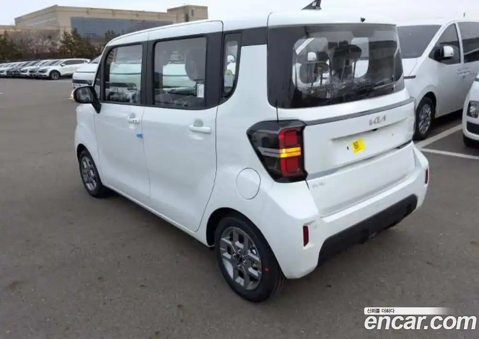 Kia Ray 2026 1.0 Автомат в Москве № 122907, фото 9