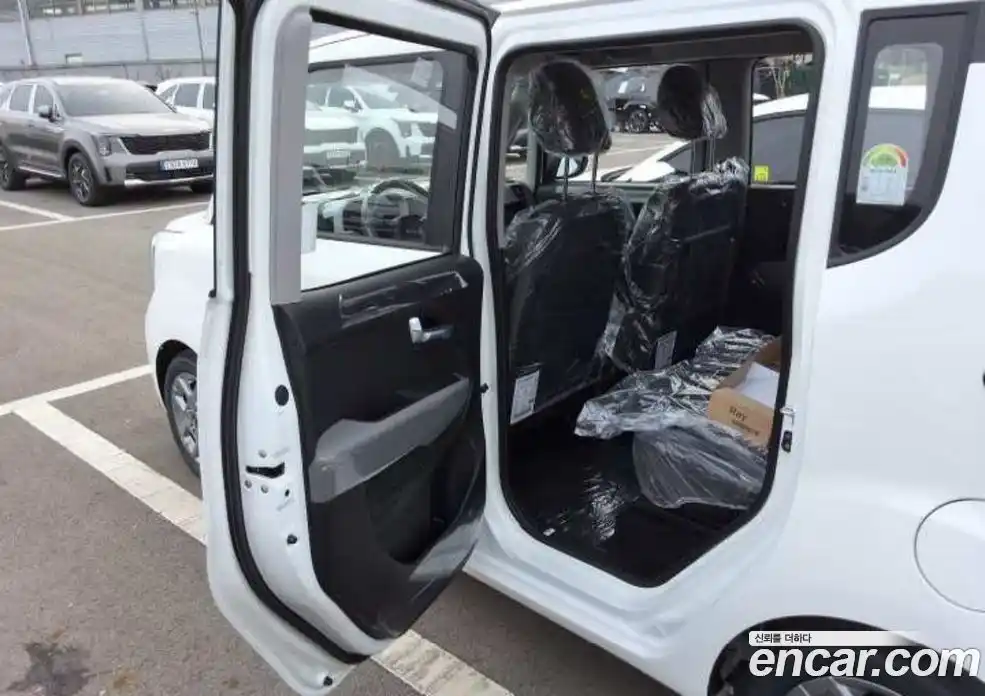 Kia Ray 2026 1.0 Автомат в Москве № 122907, фото 10