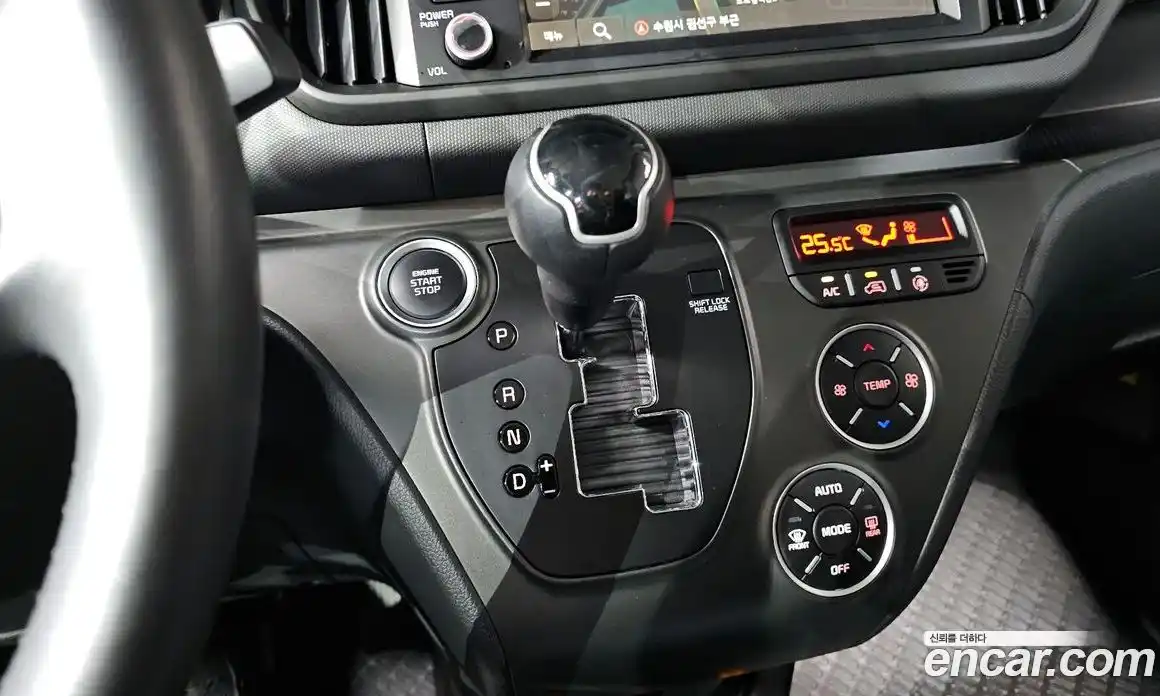 Kia Ray 2024 1.0 Автомат в Москве № 123888, фото 9