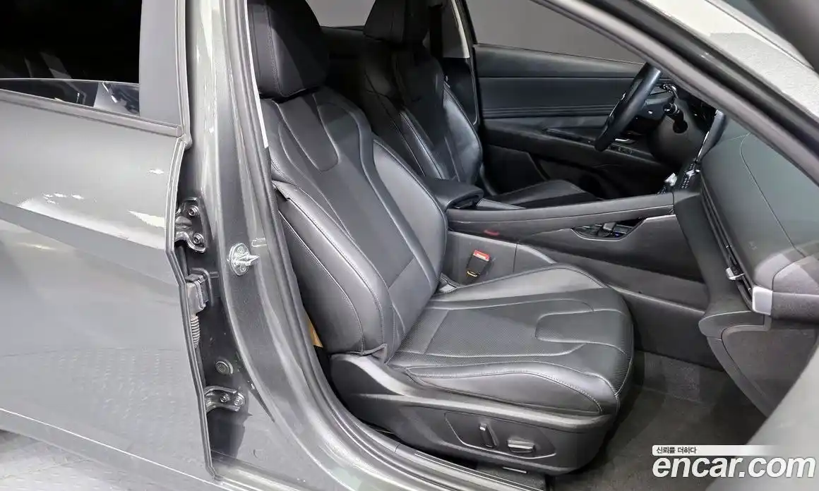 Hyundai Avante 2023 1.6 Автомат в Москве № 127002, фото 15