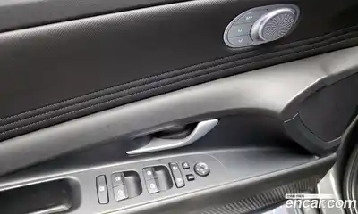 Hyundai Avante 2023 1.6 Автомат в Москве № 127002, миниатюра 2