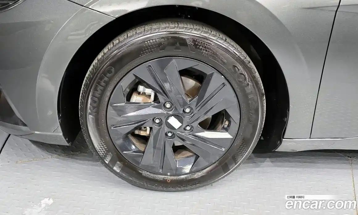 Hyundai Avante 2023 1.6 Автомат в Москве № 127002, фото 4