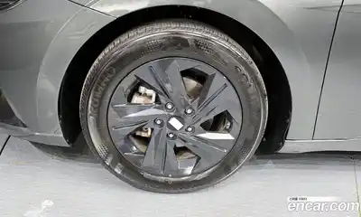 Hyundai Avante 2023 1.6 Автомат в Москве № 127002, миниатюра 4