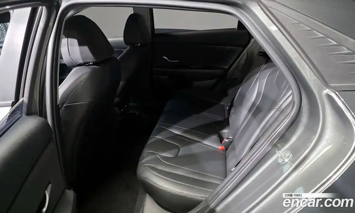 Hyundai Avante 2023 1.6 Автомат в Москве № 127002, фото 7