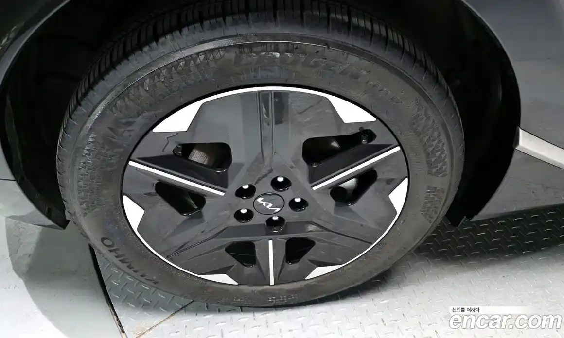 Kia EV6 2025 0.1 Автомат в Москве № 128643, фото 10