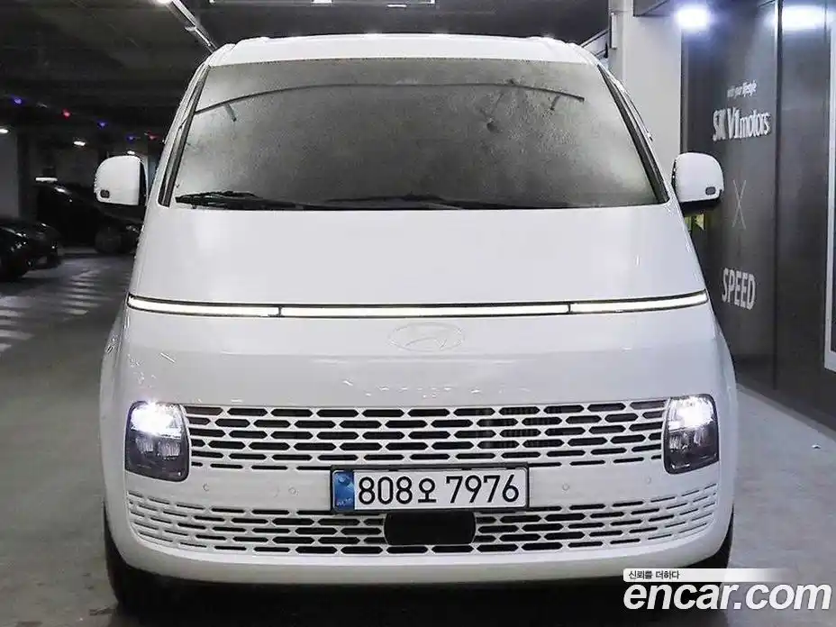 Hyundai Staria 2025 1.6 Автомат в Москве № 130093, фото 2