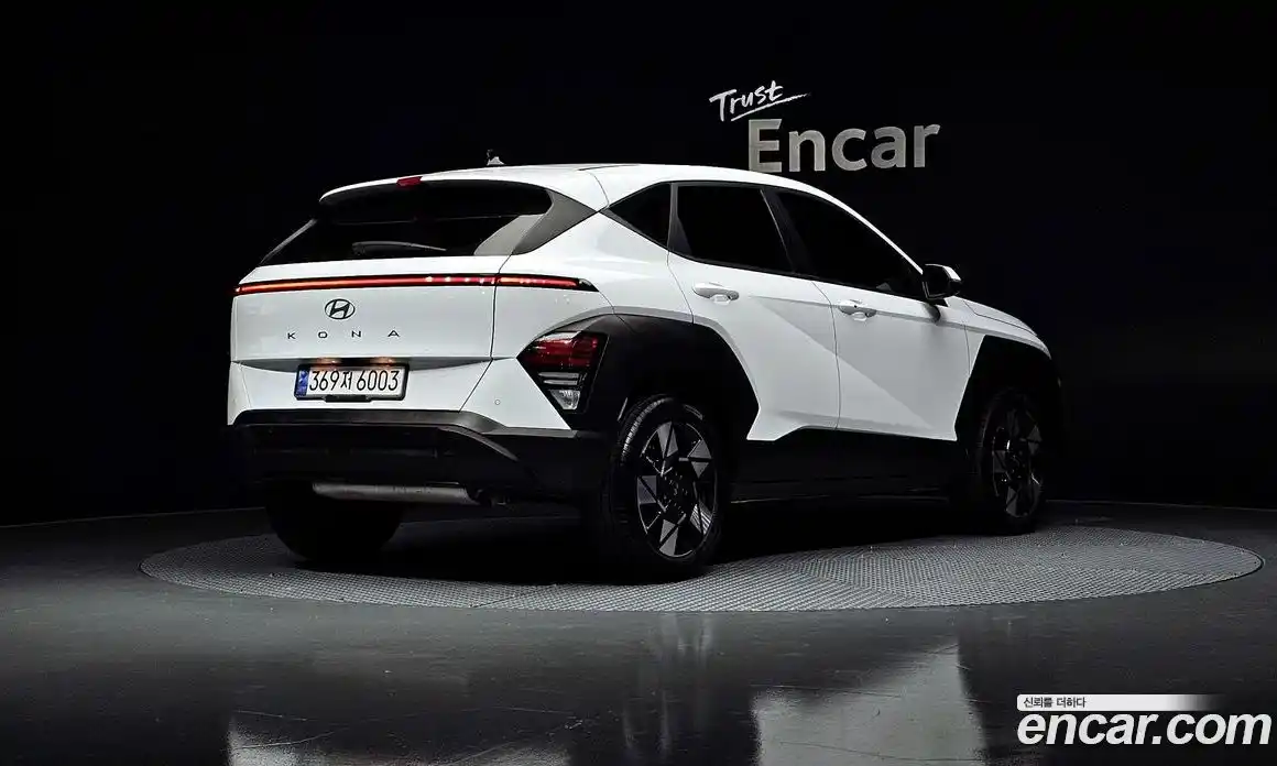 Hyundai Kona 2023 1.6 Автомат в Москве № 130712, фото 17