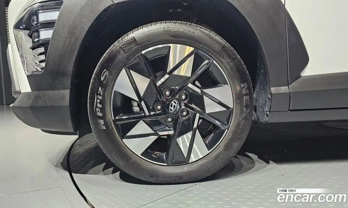 Hyundai Kona 2023 1.6 Автомат в Москве № 130712, фото 4