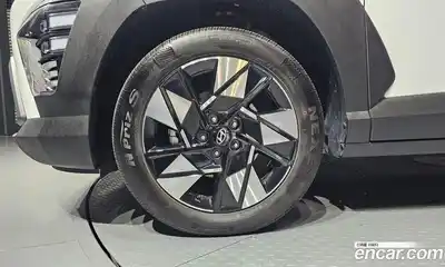 Hyundai Kona 2023 1.6 Автомат в Москве № 130712, миниатюра 4