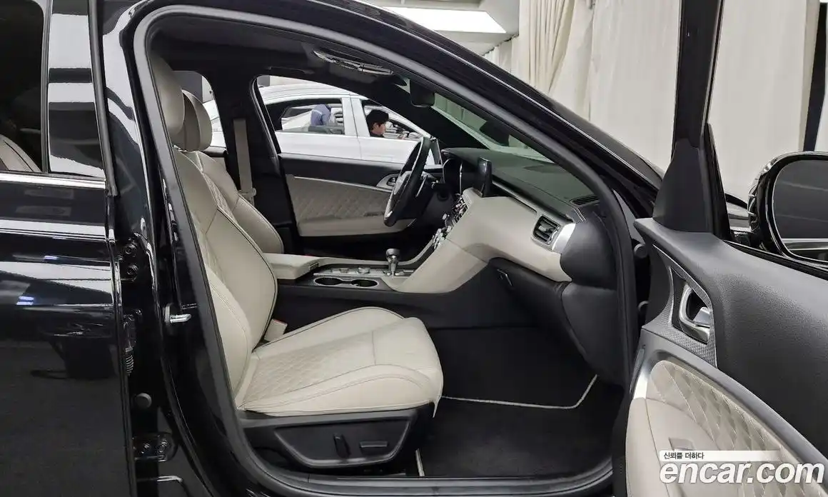 Genesis G70 2023 2.0 Автомат в Москве № 13122, фото 20