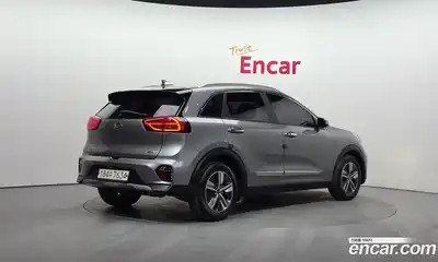 Kia Niro 2020 1.6 Автомат в Москве № 131242, миниатюра 9