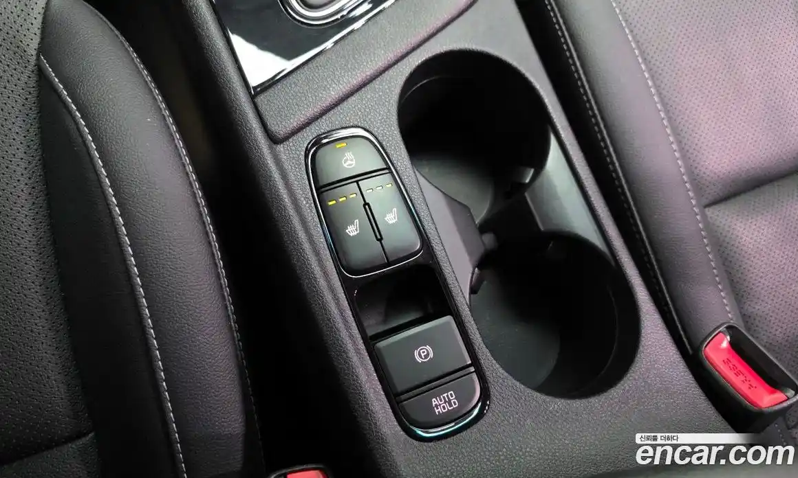 Kia Niro 2020 1.6 Автомат в Москве № 131242, фото 10