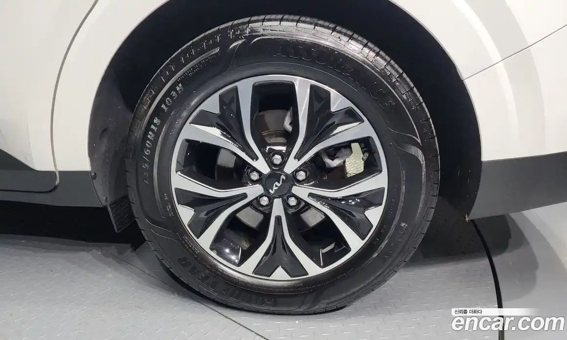 Kia Canival 2022 2.2 Автомат в Москве № 131748, фото 5