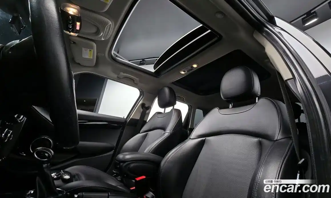 Mini Cooper 2017 2.0 Автомат в Москве № 136888, фото 3